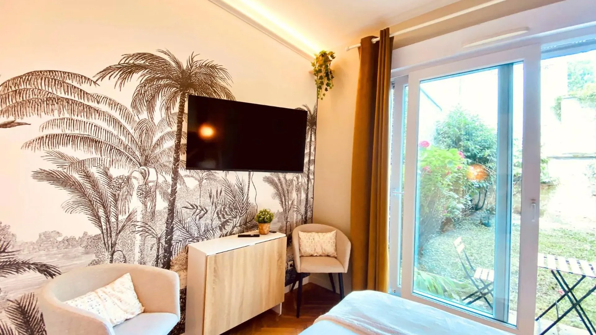 Homestay Cosy Avec Salle De Bain Et Jardin Prive Paris