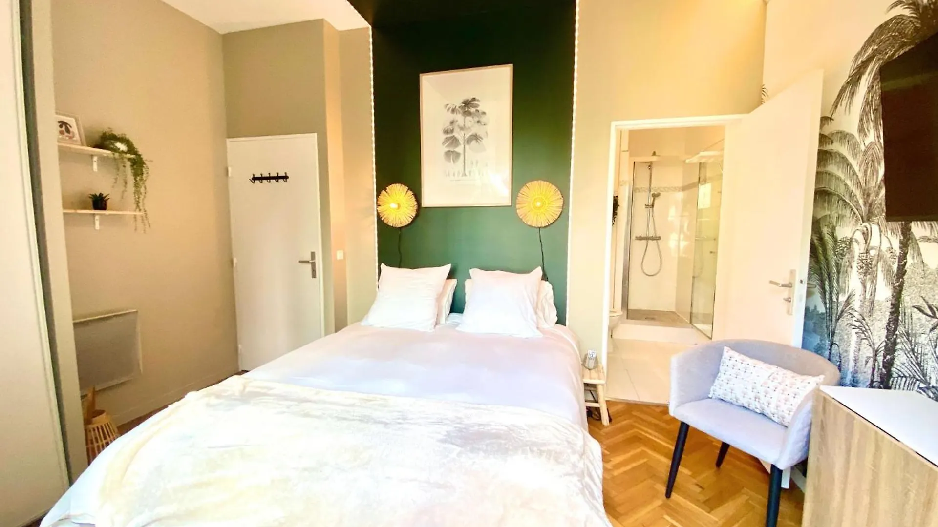 Cosy Avec Salle De Bain Et Jardin Prive Homestay szállás Párizs